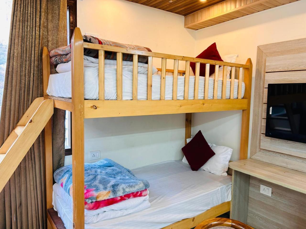 Yog Maya Regency B&B 西姆拉 外观 照片